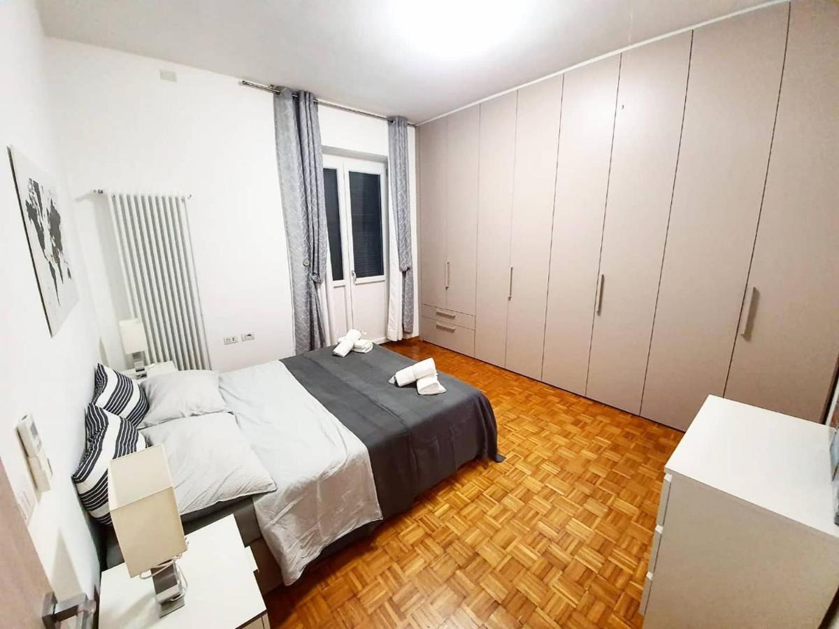 Casa Bella Pensionat Ponti sul Mincio Eksteriør billede